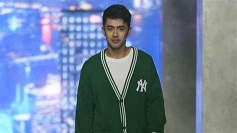 David Licauco says he's open to accepting gay roles .